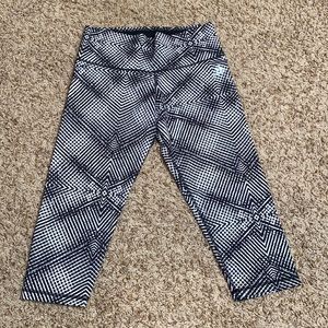 Adidas Capri leggings size M